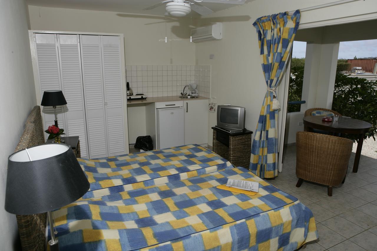 אפרטהוטל Caribbean Club Bonaire מראה חיצוני תמונה