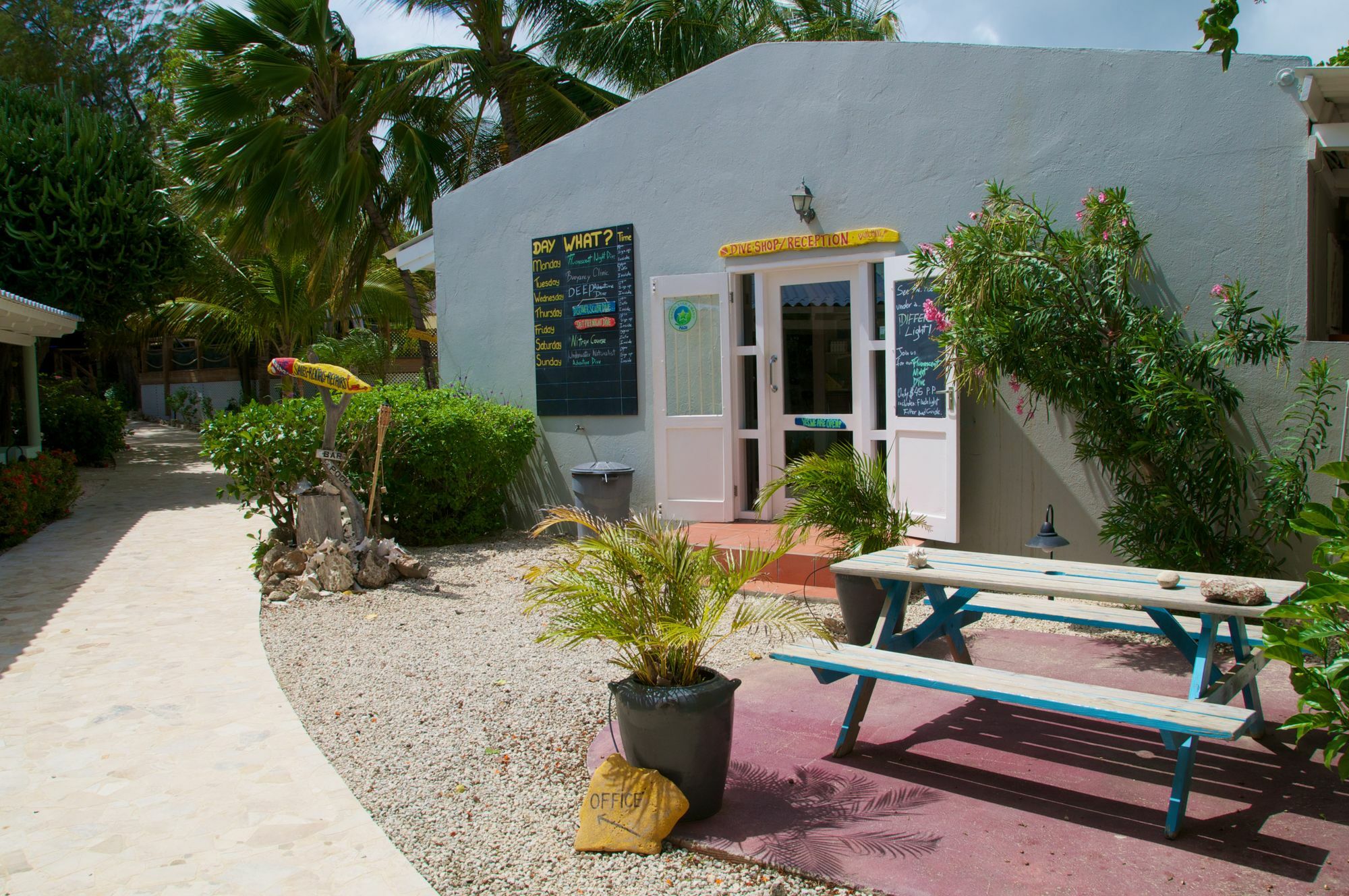 אפרטהוטל Caribbean Club Bonaire מראה חיצוני תמונה